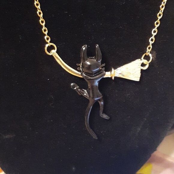 New Studio Ghibli Kiki's Delivery Service Jiji Hanging On Broom Necklace New… - Picture 4 of 9